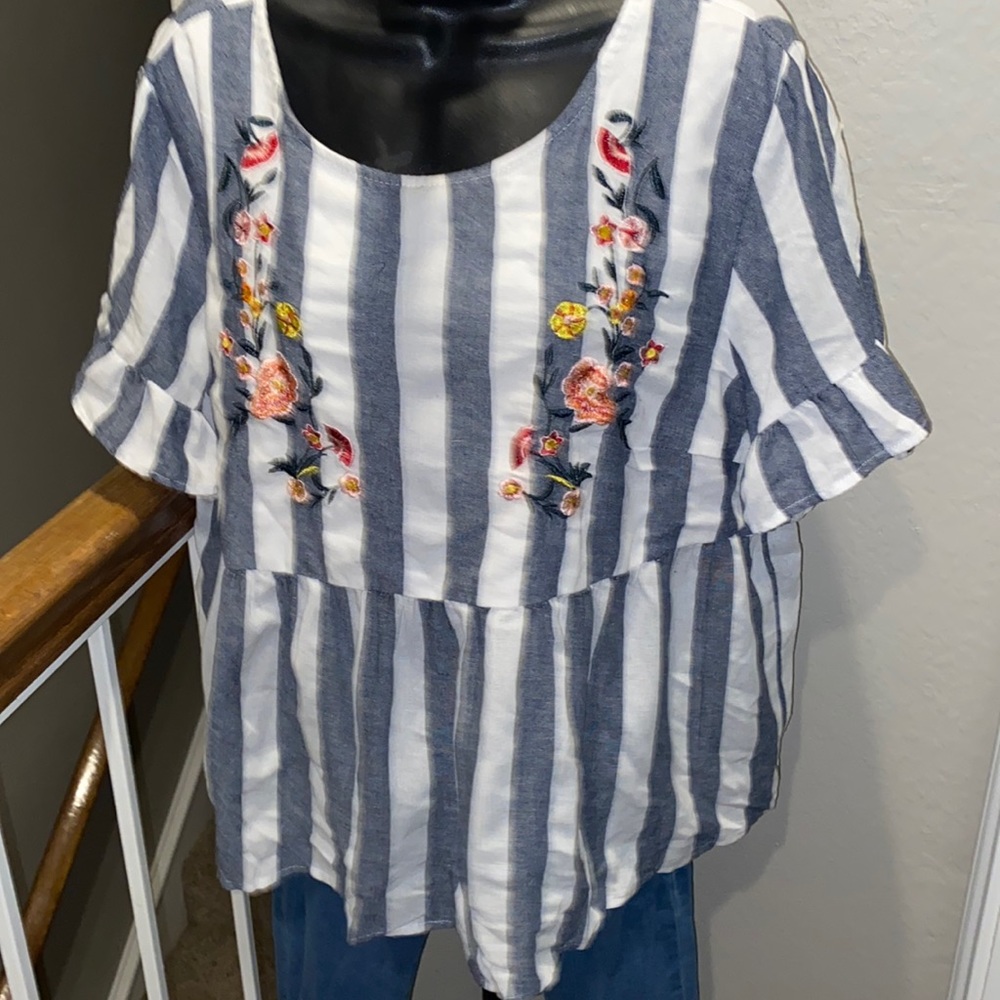 Shein curve blouse